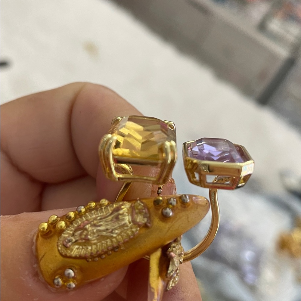 Elegant Gold and Purple Gemstone Ring size 8 - Picture 5 of 6